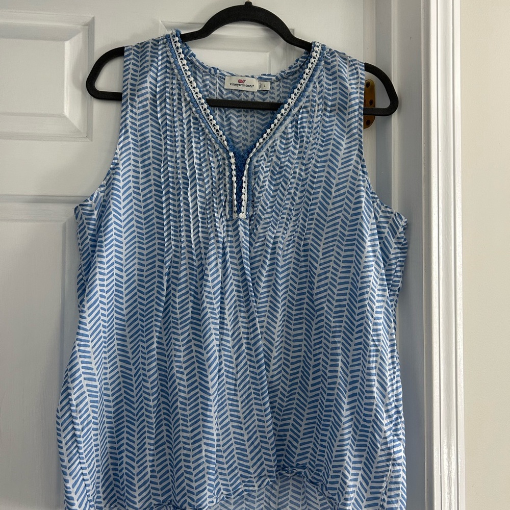 Vineyard Vines Blue and White Sleeveless Top